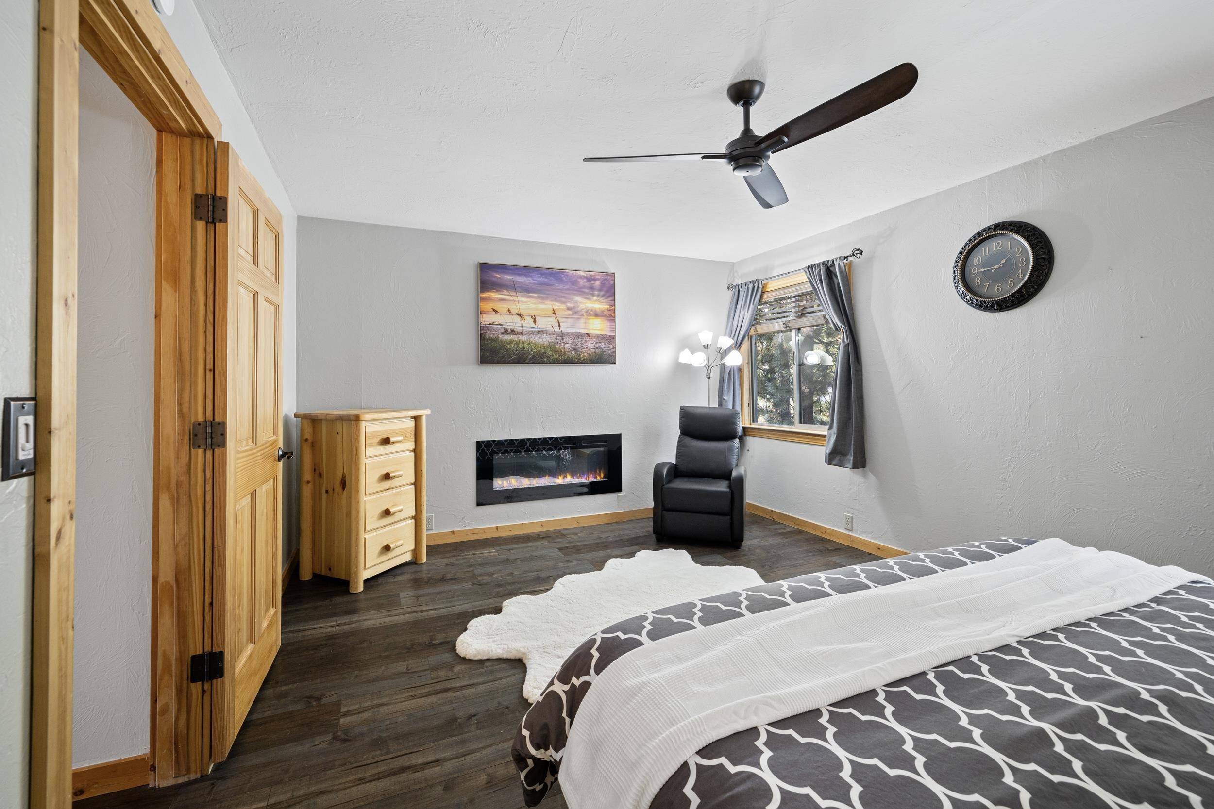 Tahoe Vista, CA 96148-0000,312 Snowflake Avenue