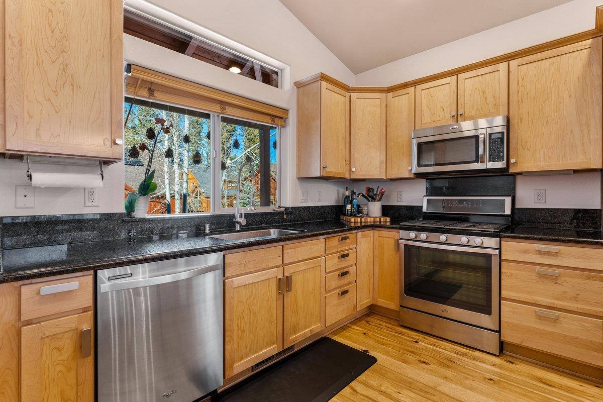 Truckee, CA 96161,10647 Sara Bear Lane