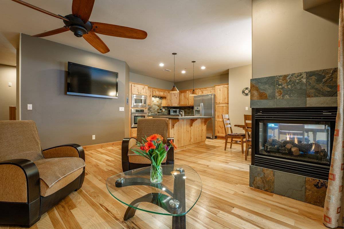 Truckee, CA 96161,10287 Palisades Drive #1