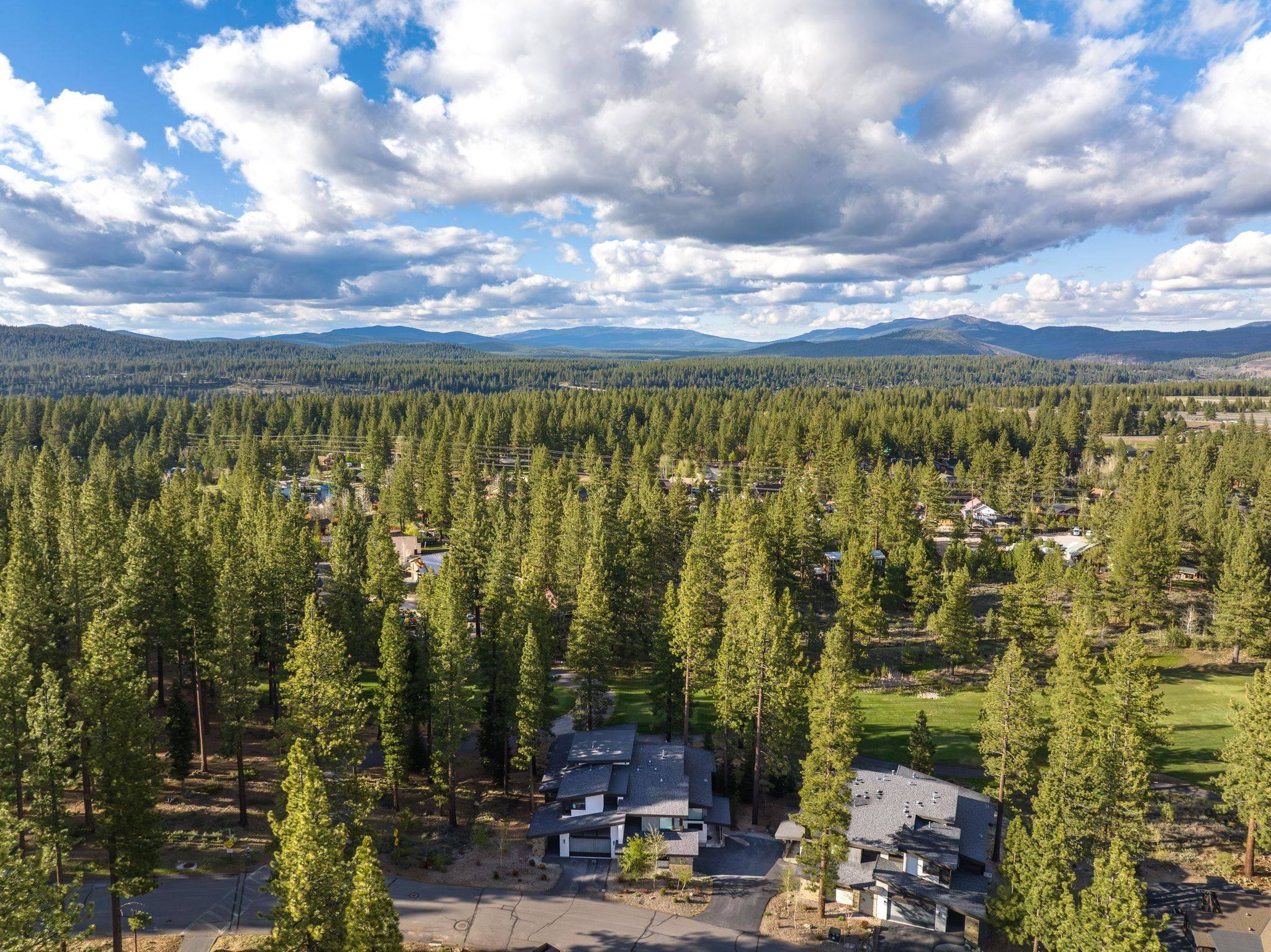 Truckee, CA 96161,9234 Heartwood Drive
