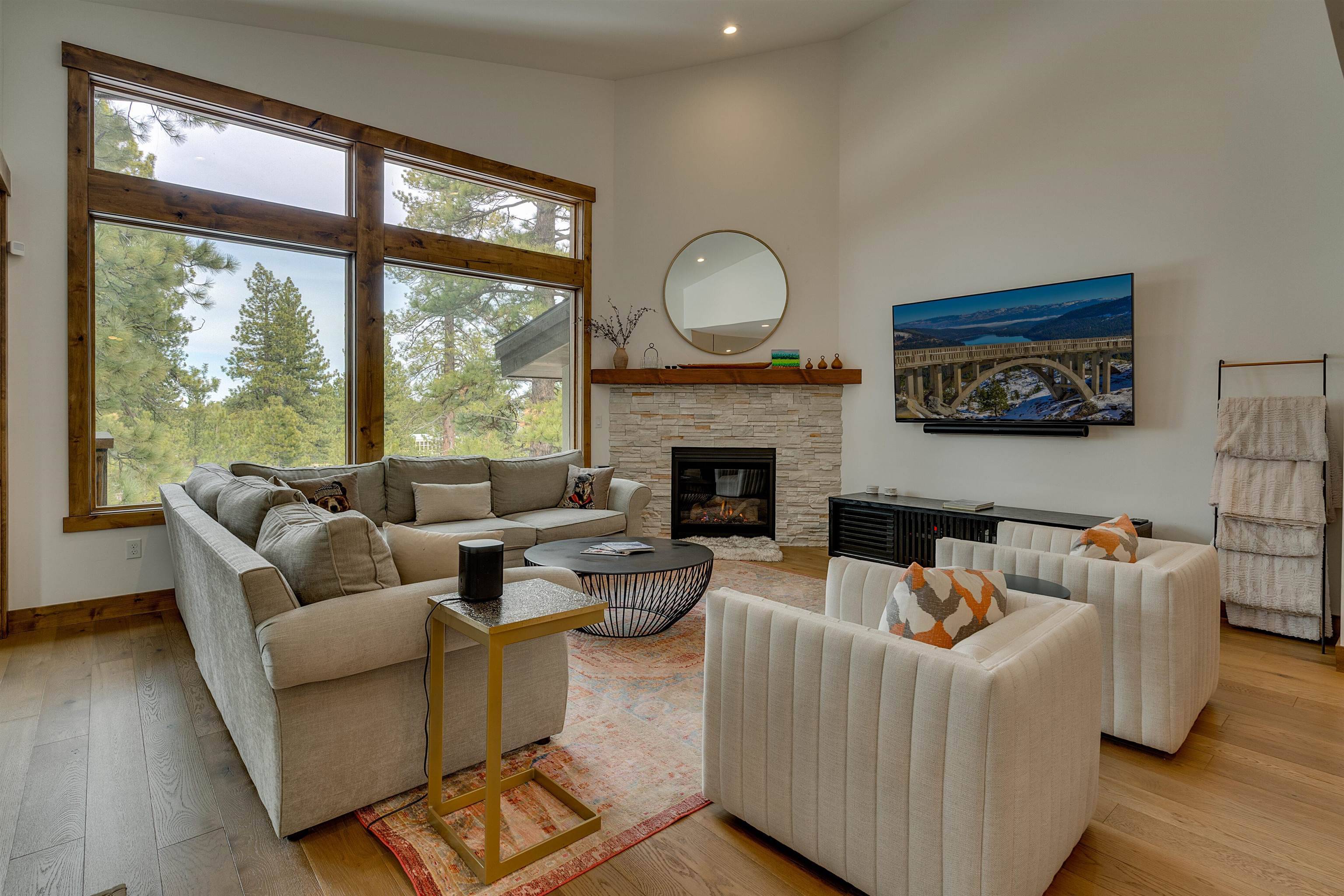 Truckee, CA 96161,9234 Heartwood Drive