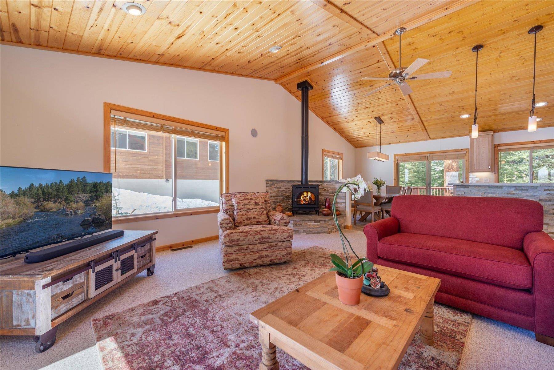 Truckee, CA 96161,14048 Herringbone Way
