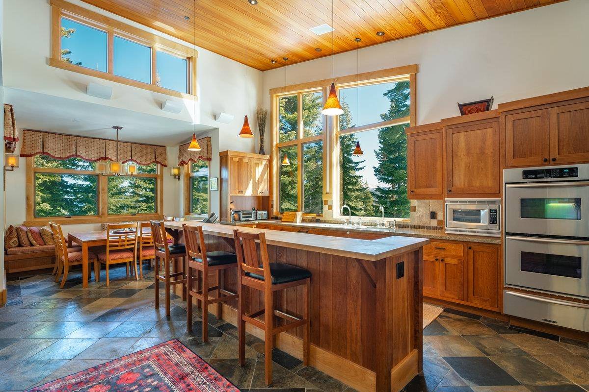 Truckee, CA 96161,2526 N Summit Place