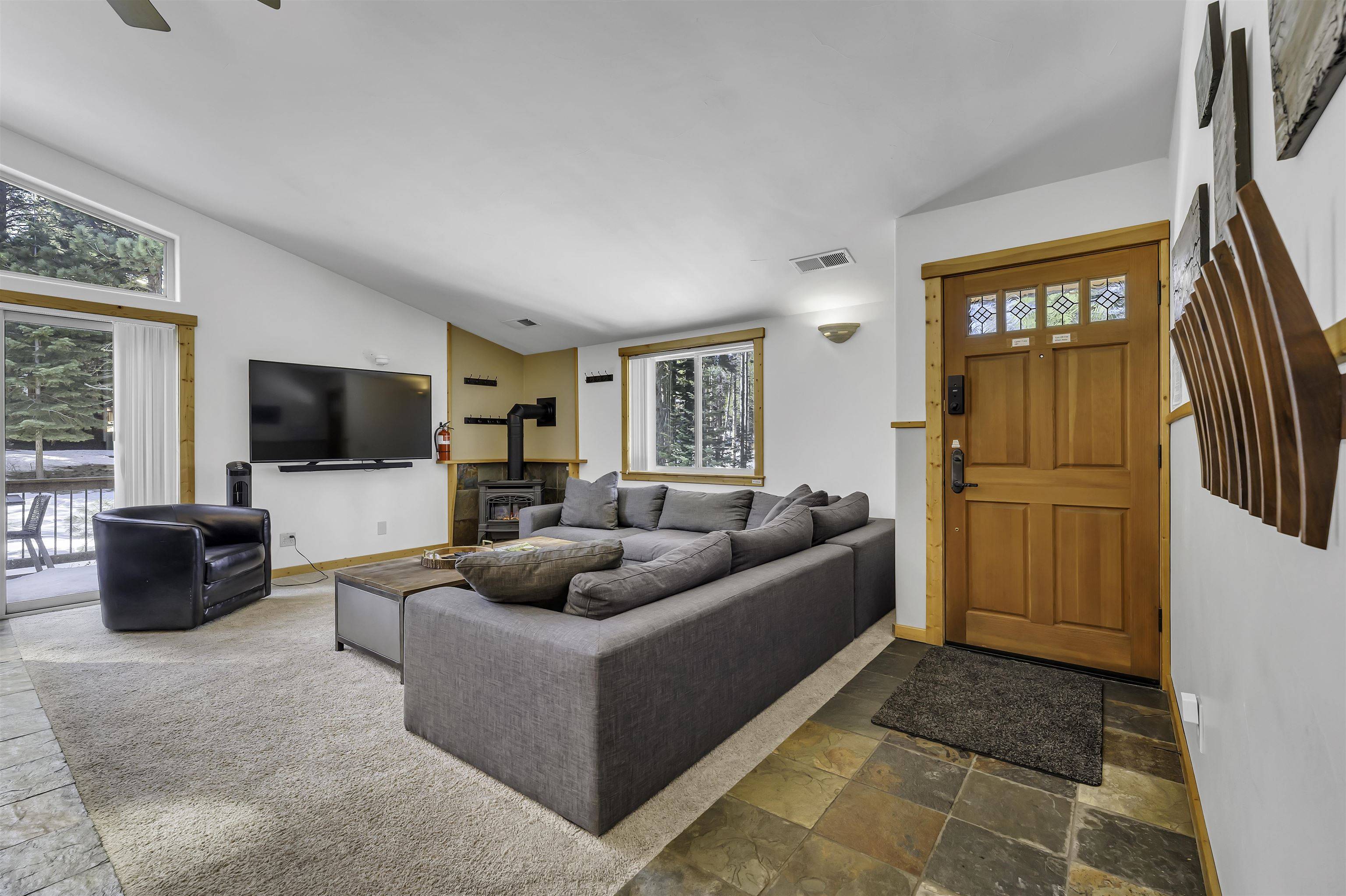Truckee, CA 96161,11352 Northwoods Boulevard #4