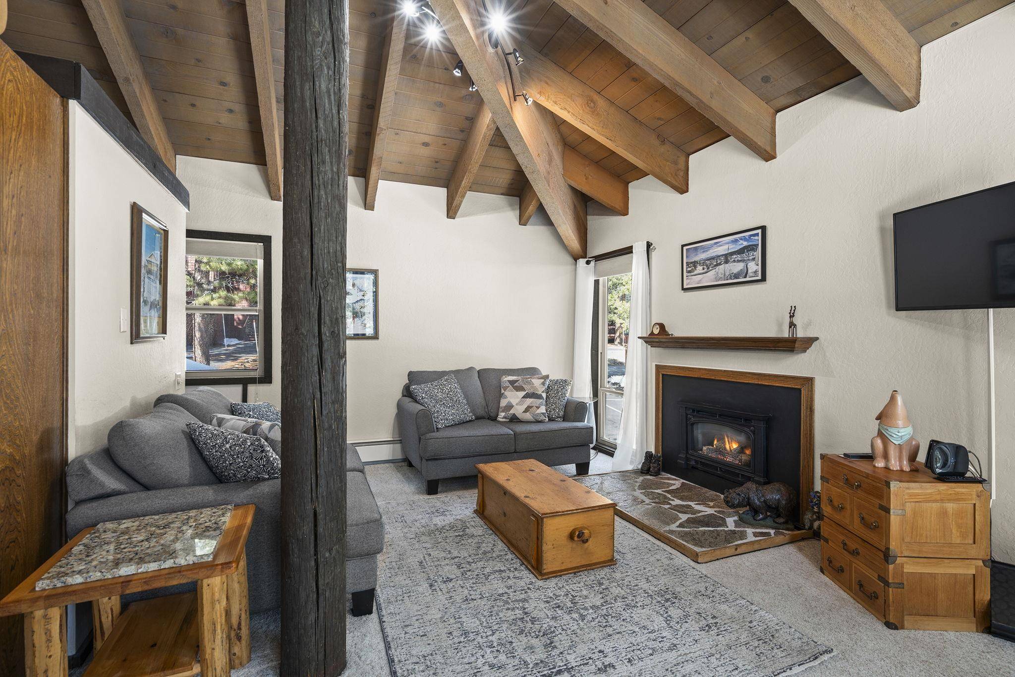 Truckee, CA 96161,12800 Northwoods Boulevard #433