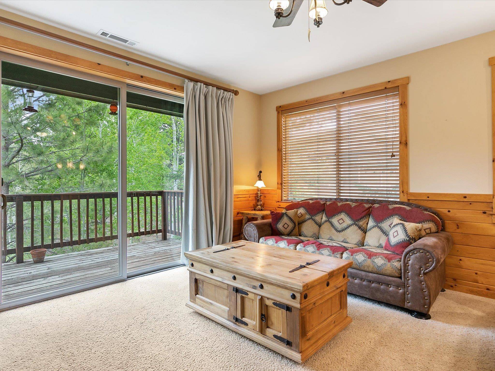 Truckee, CA 96161,10841 Cinnabar Way #4