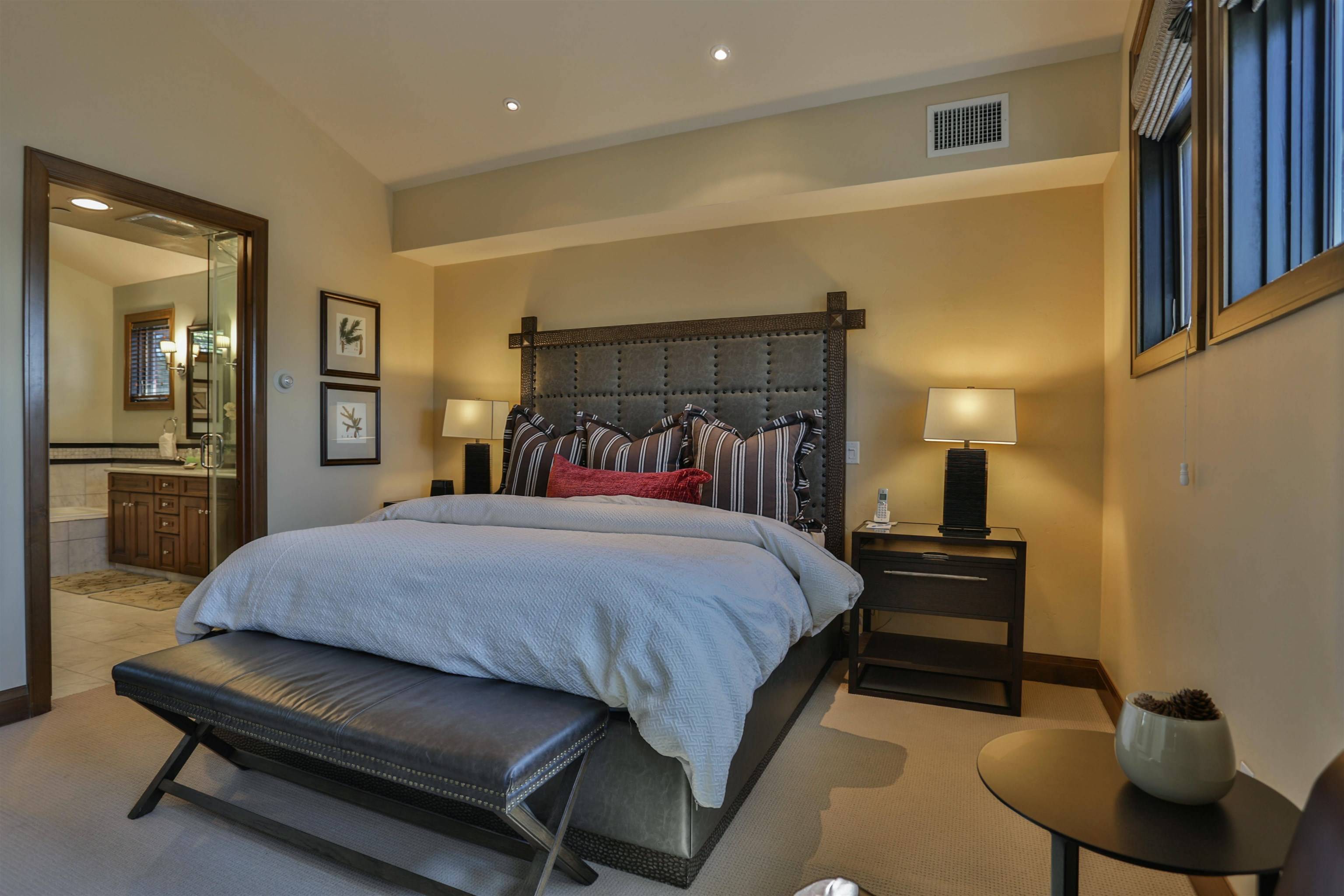 Tahoe Vista, CA 96148,6750 North Lake Boulevard #6B