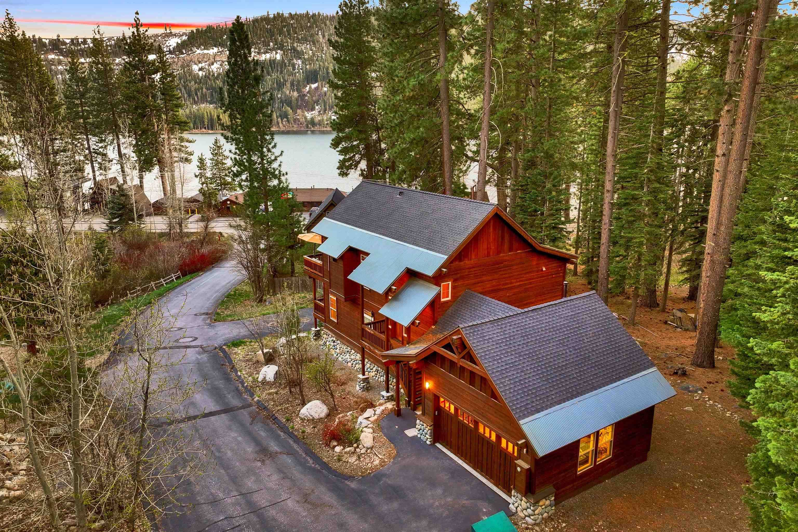 Truckee, CA 96161-0000,10082 Michaels Way