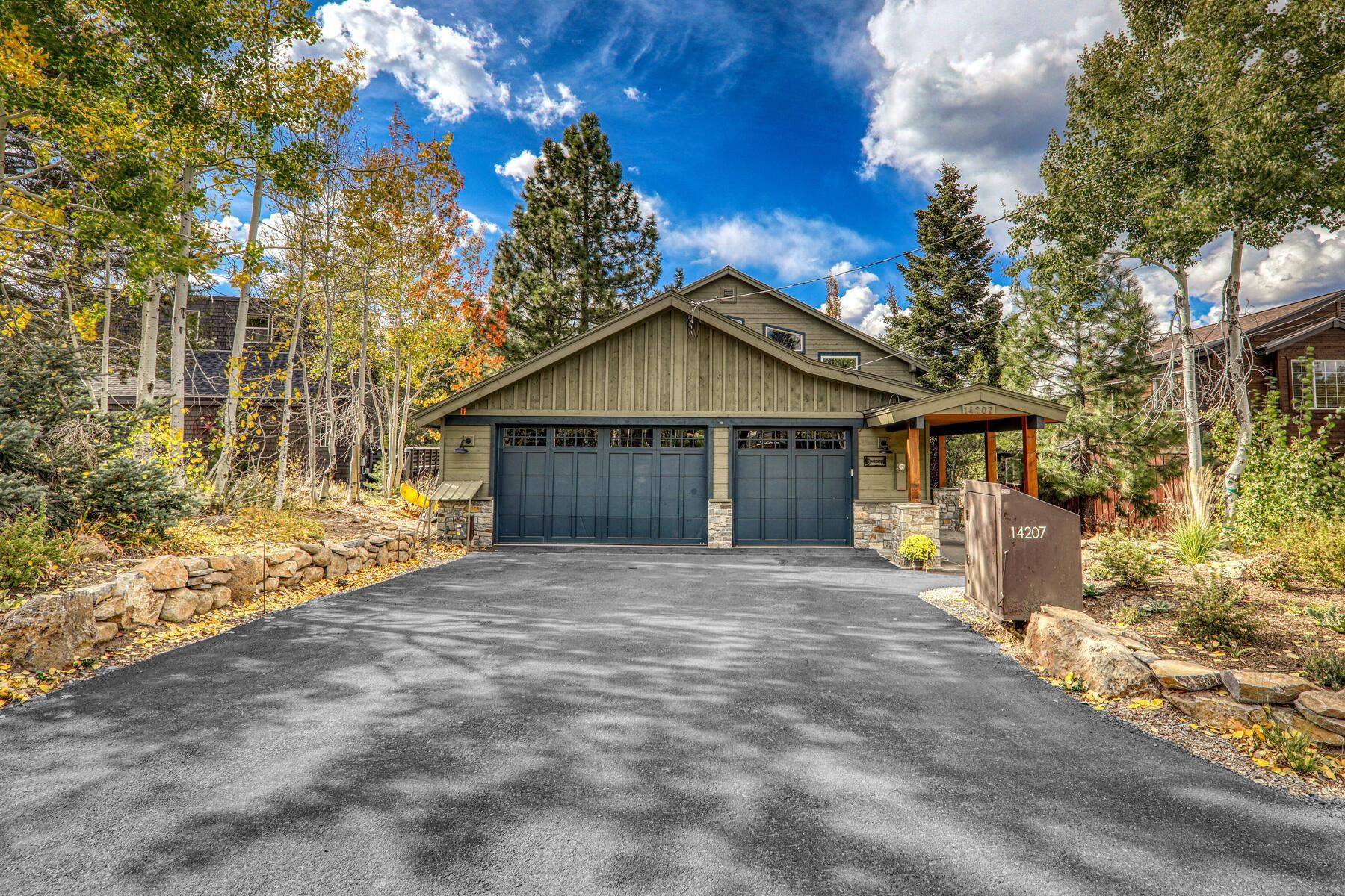 Truckee, CA 96161,14207 Northwoods Boulevard