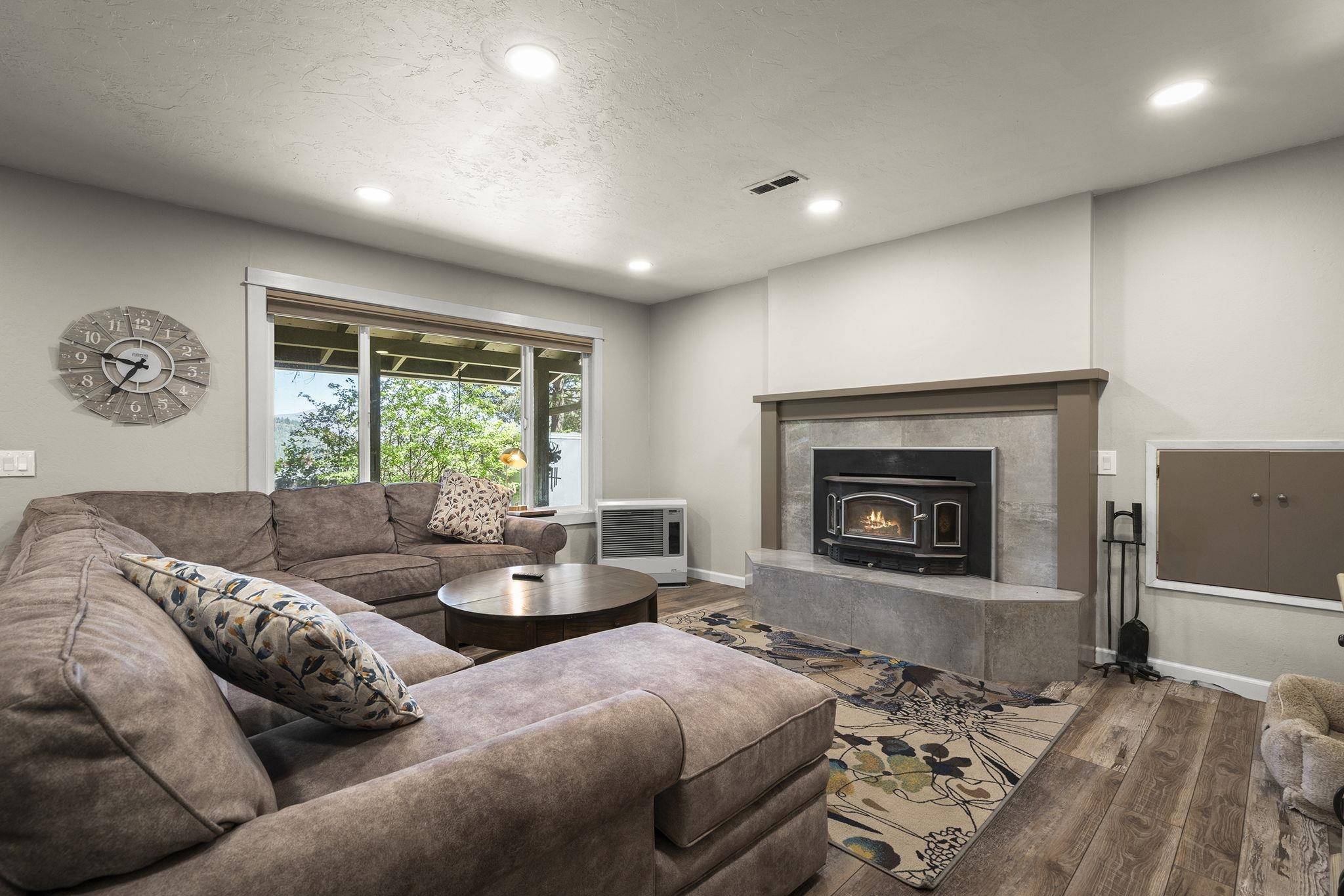 Quincy, CA 95971,373 Alder Street