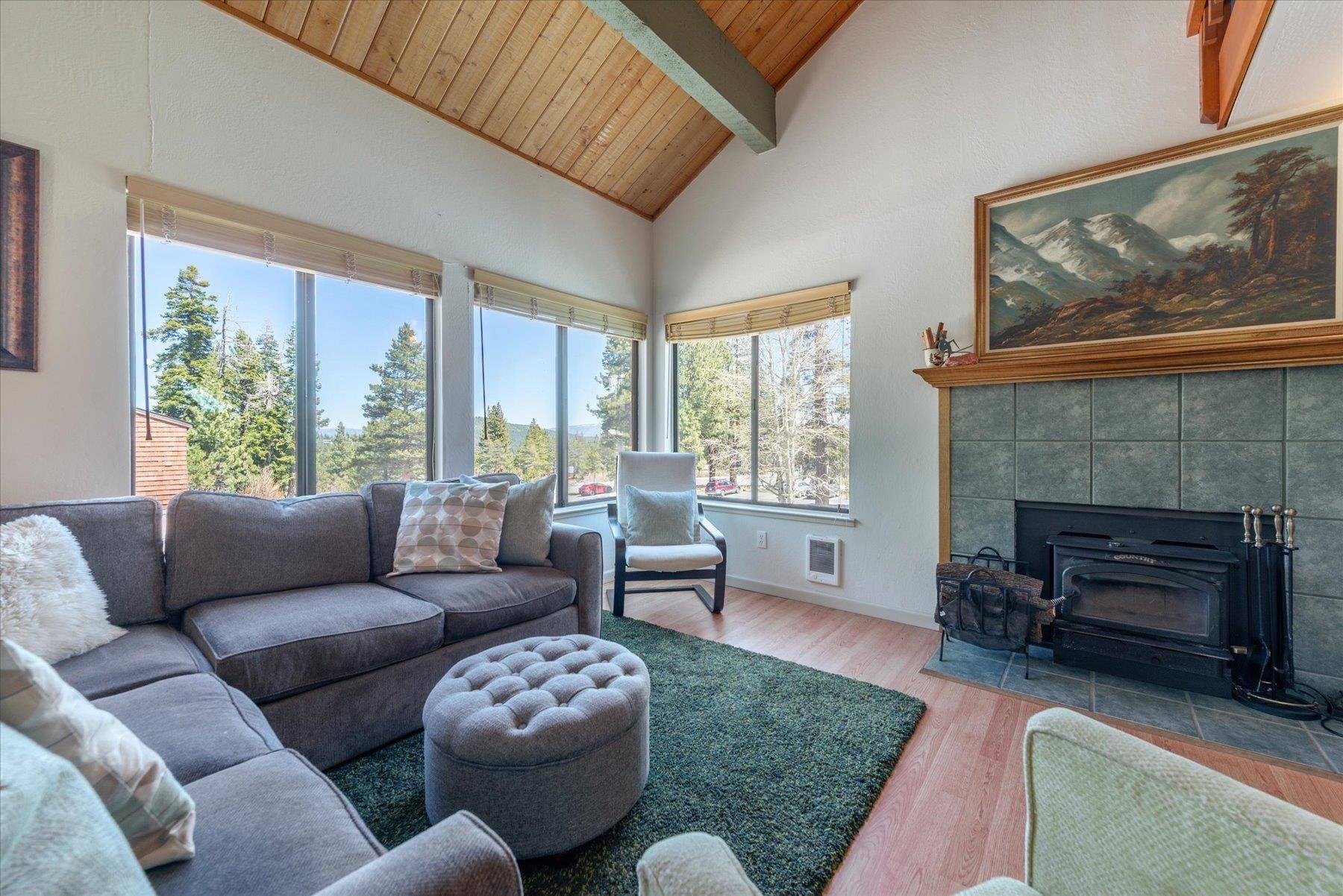 Truckee, CA 96161,11513 Snowpeak Way #604