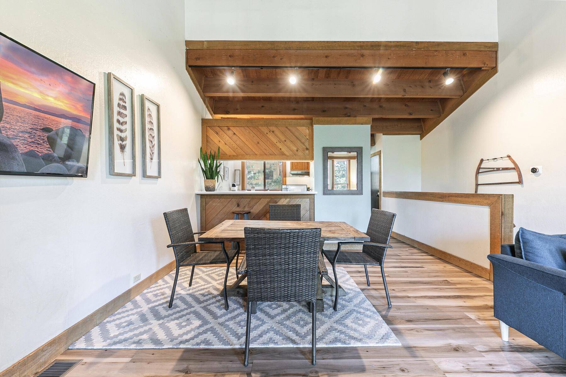 Truckee, CA 96161,5107 Gold Bend