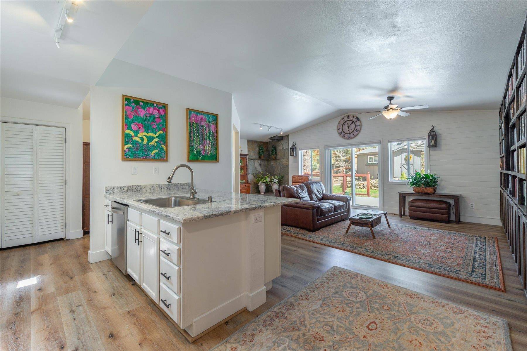 Truckee, CA 96161,10244 Laburnham Circle