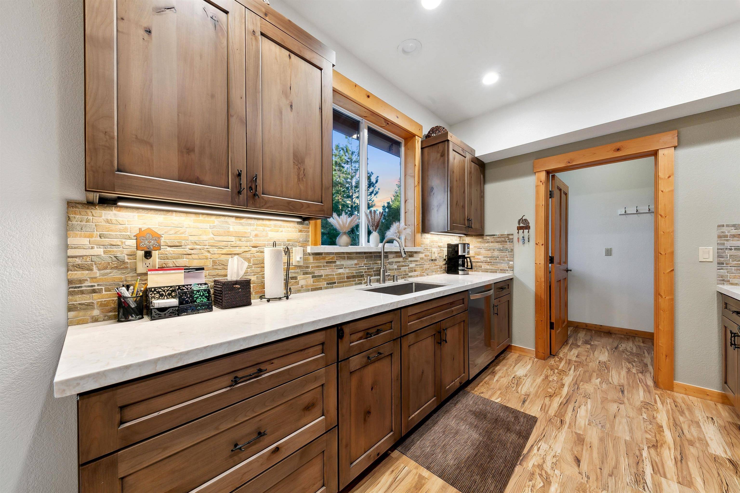 Truckee, CA 96161-3191,10193 Martis Valley Road #B