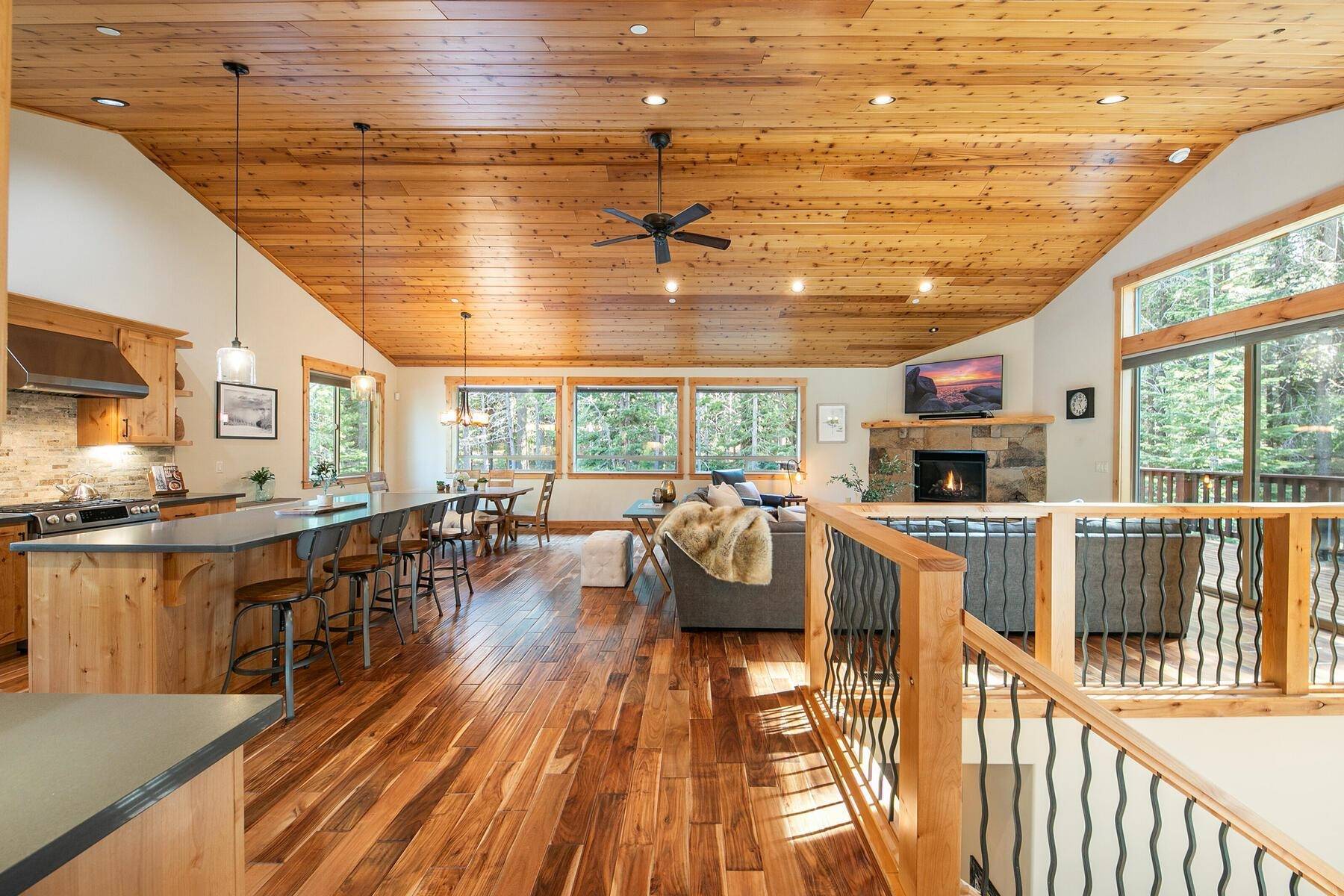 Truckee, CA 96161,15279 Northwoods Boulevard