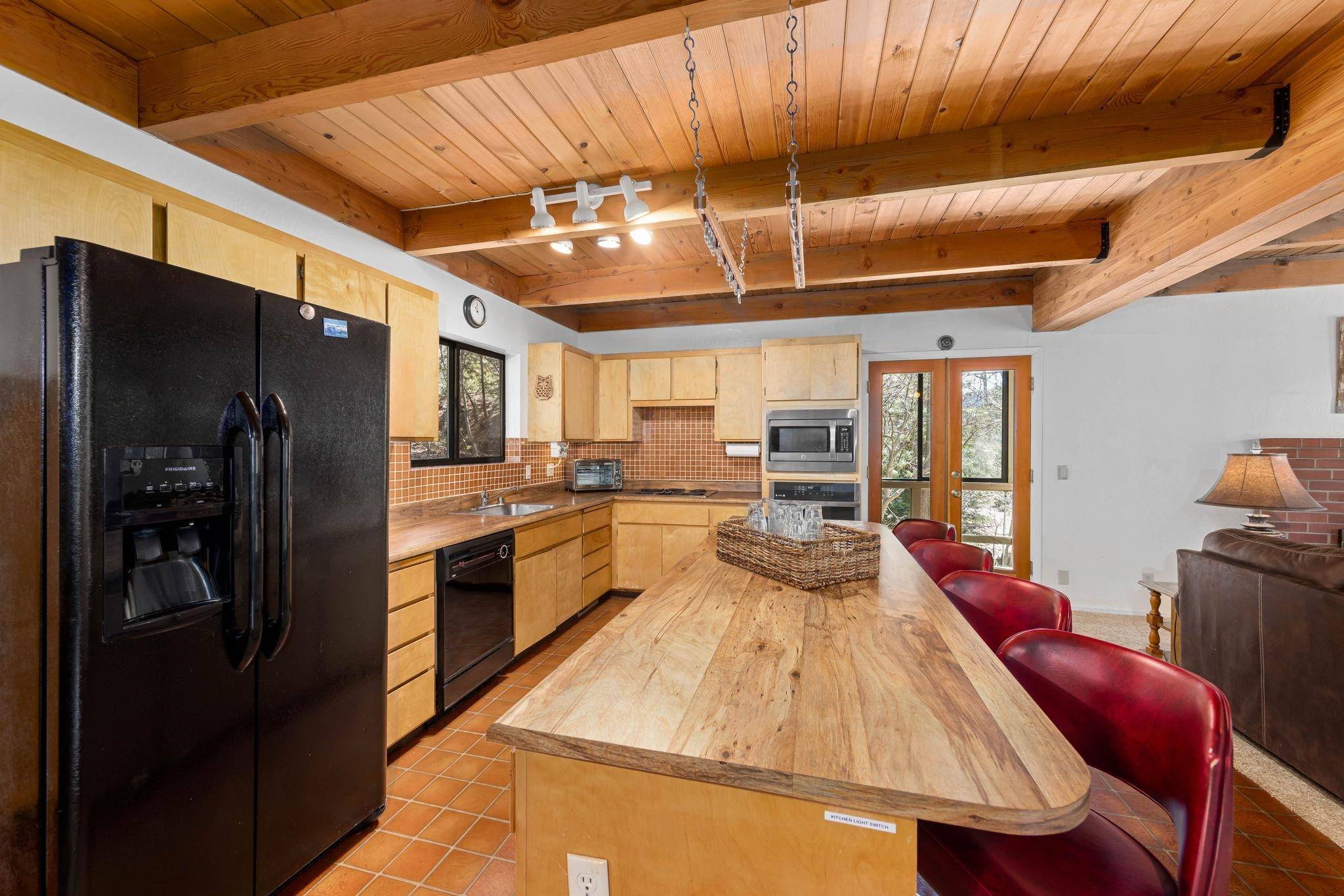 Truckee, CA 96161,15398 Cedar Point Drive