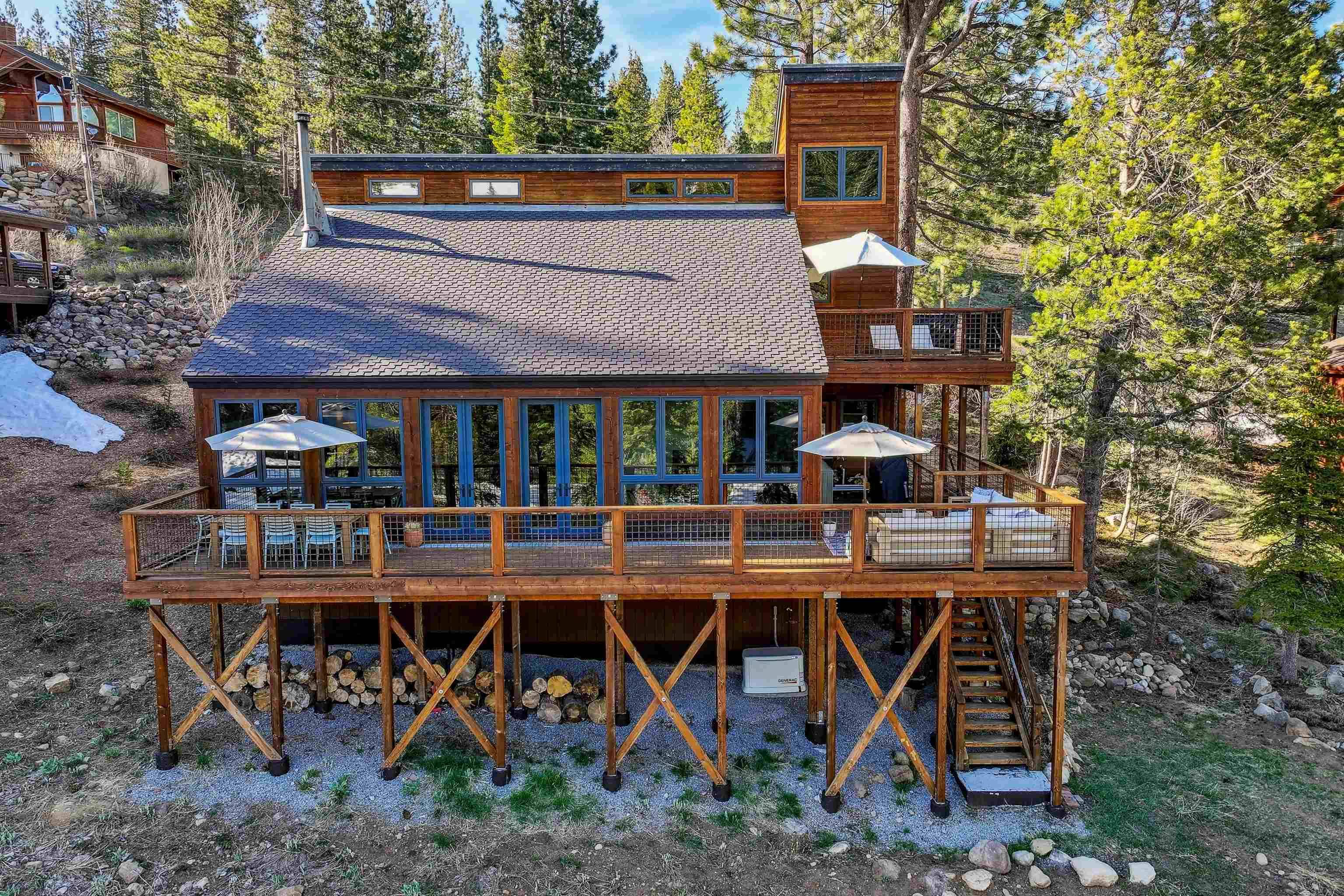 Truckee, CA 96161,16189 Skislope Way