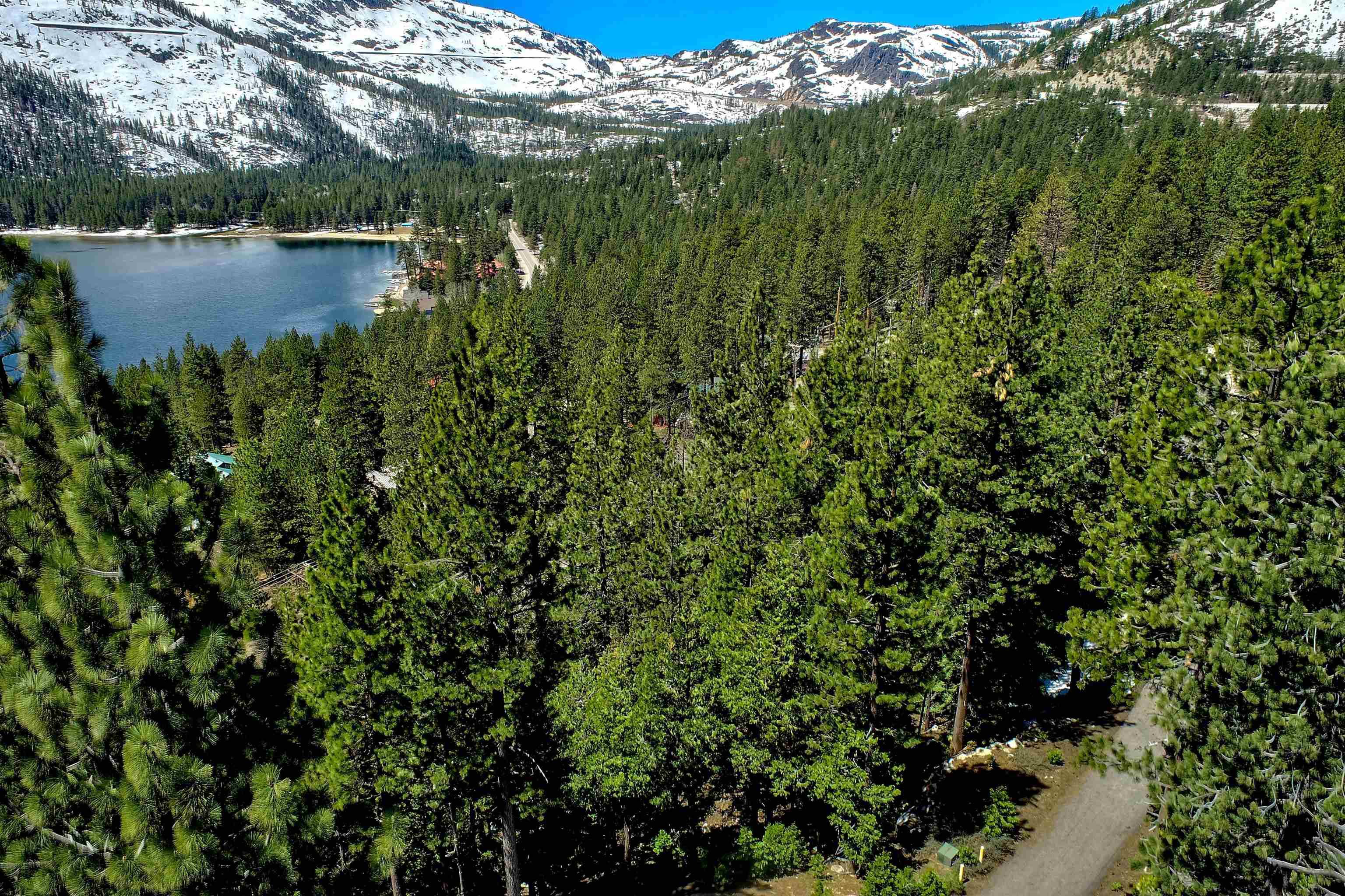 Truckee, CA 96161,10607 Donner Lake Road