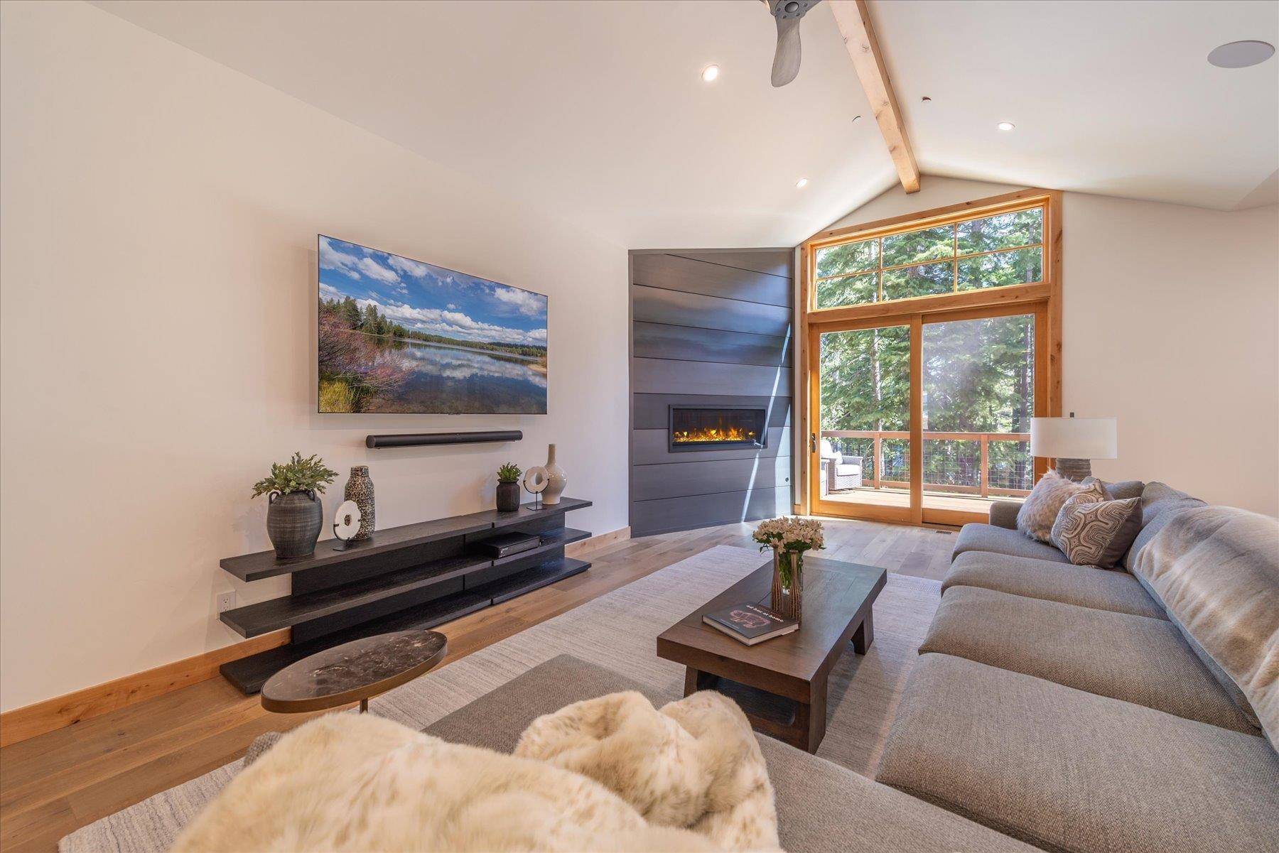 Truckee, CA 96161,14223 Pathway Avenue