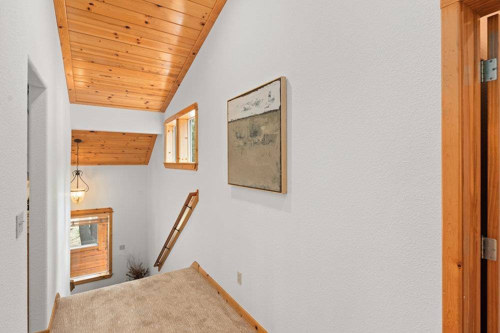 Truckee, CA 96161,13525 Northwoods Boulevard