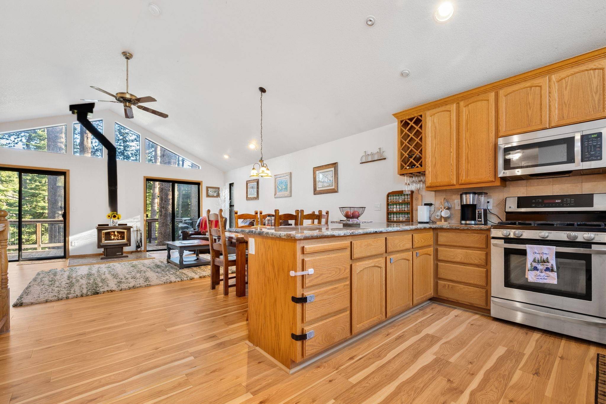 Soda Springs, CA 95728,50689 Conifer Drive