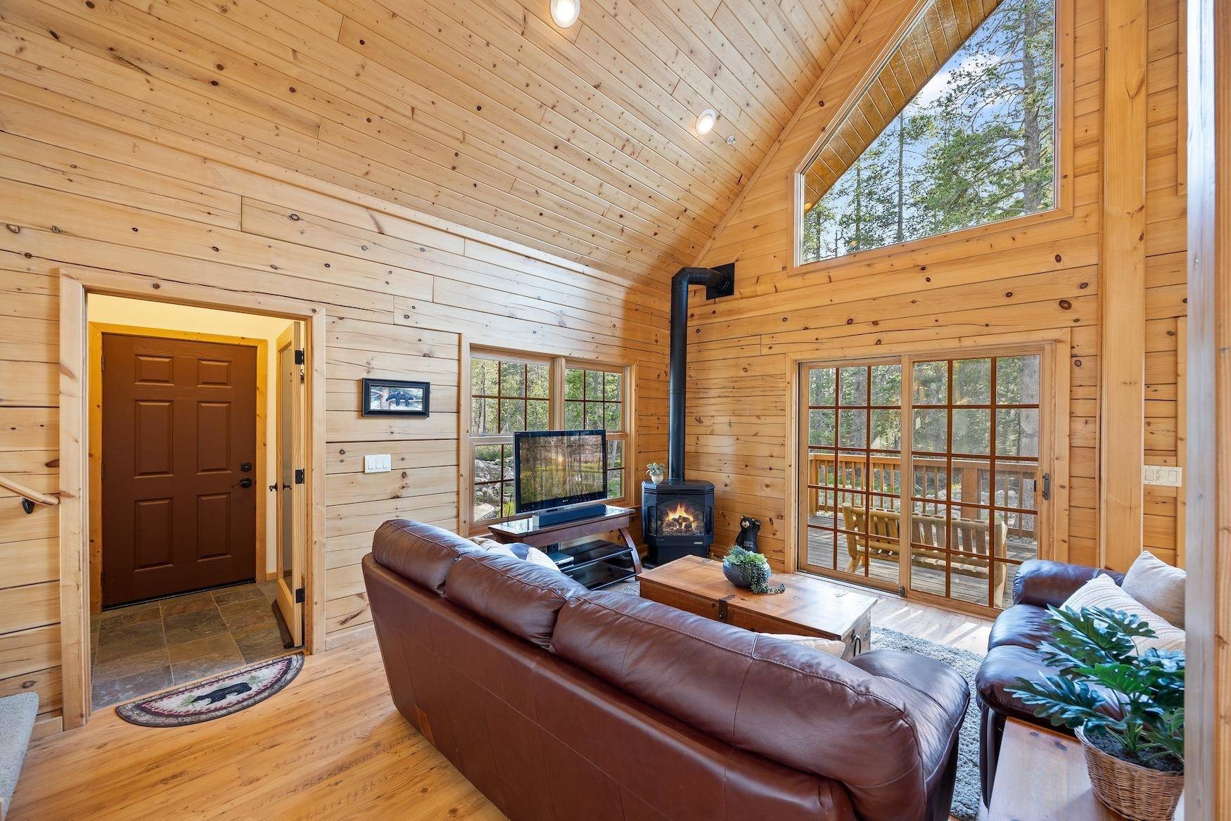 Soda Springs, CA 95728,52775 Towle Mountain Drive