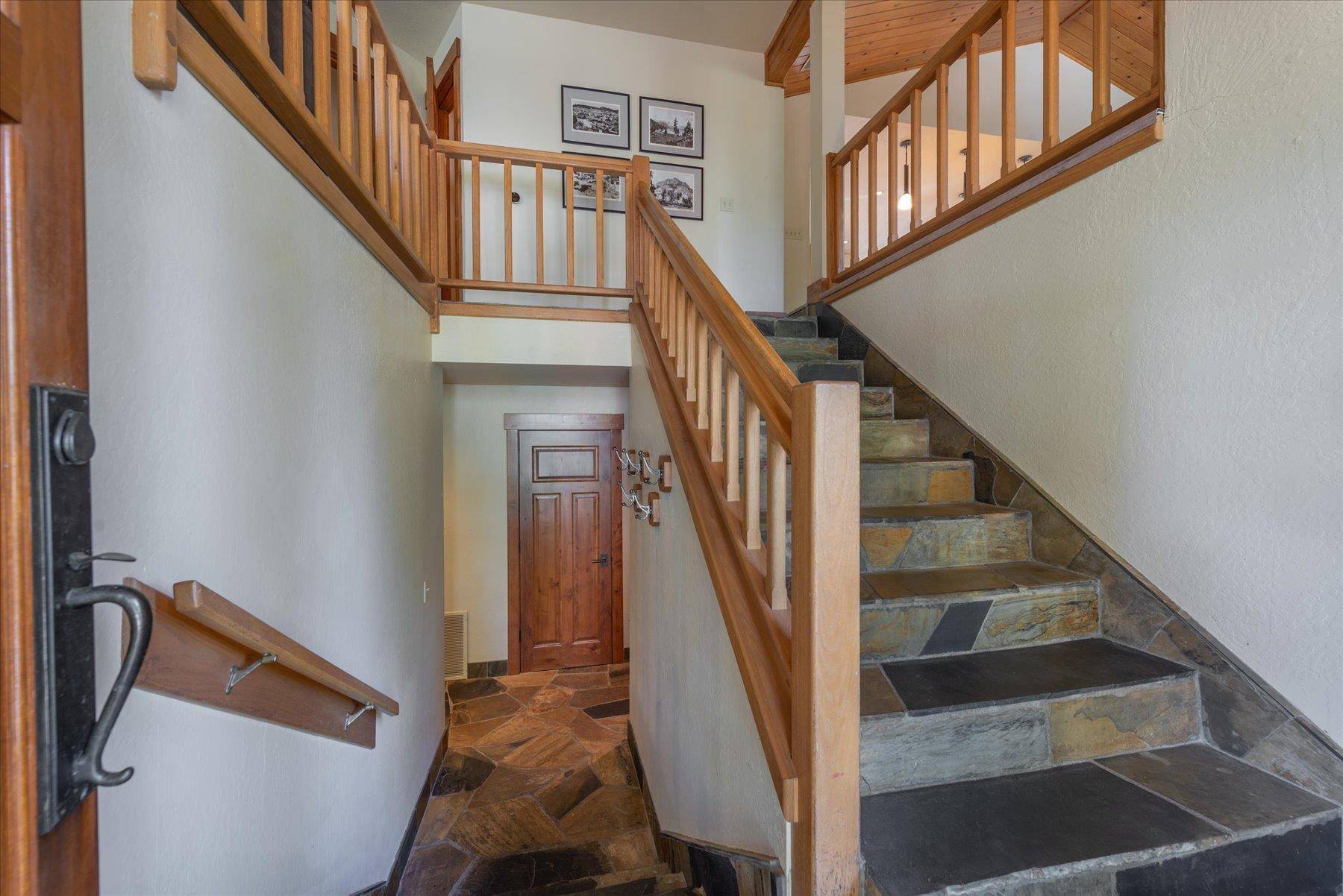 Truckee, CA 96161,11695 Munich Drive