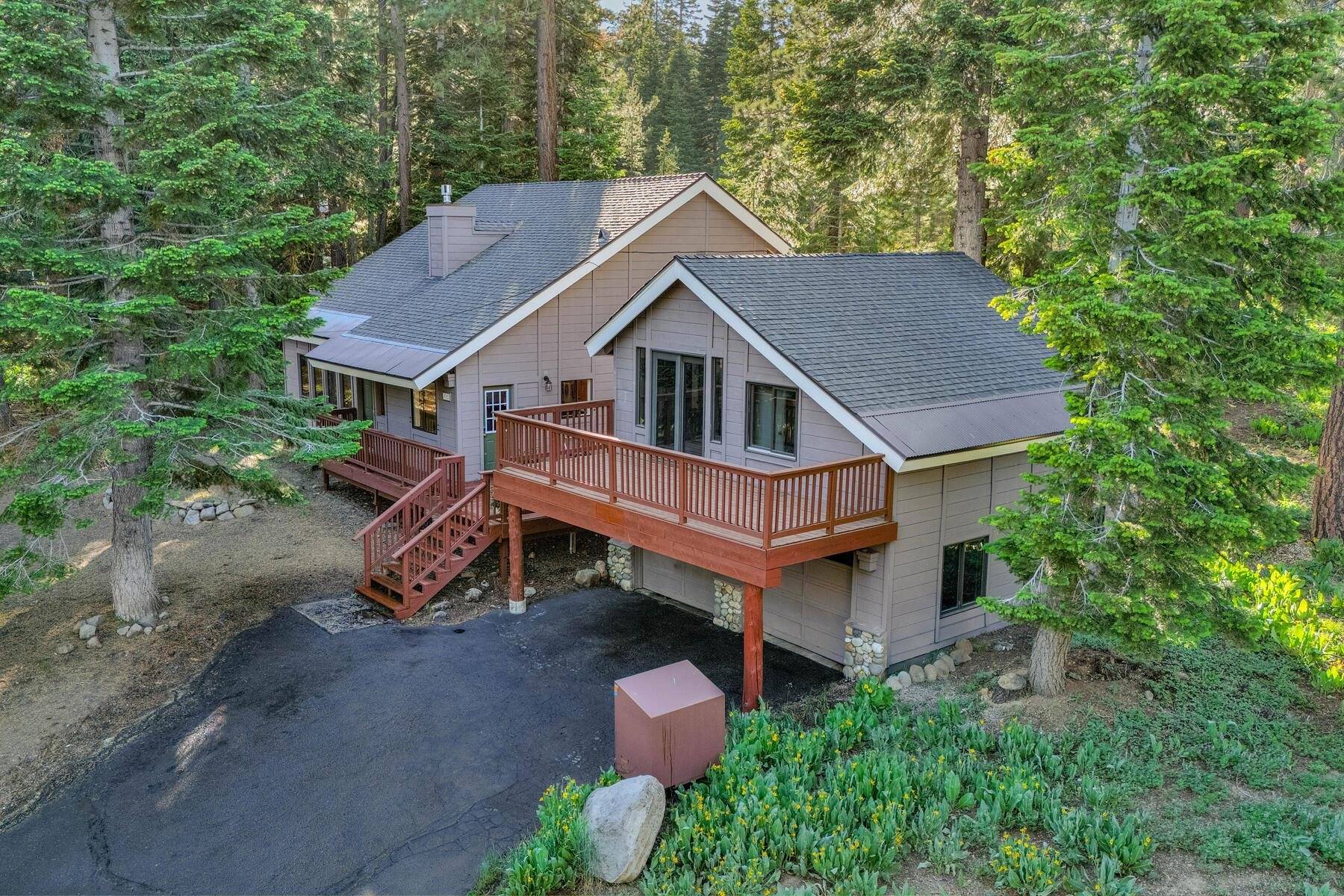 Tahoe City, CA 96145,312 Shoreview Drive