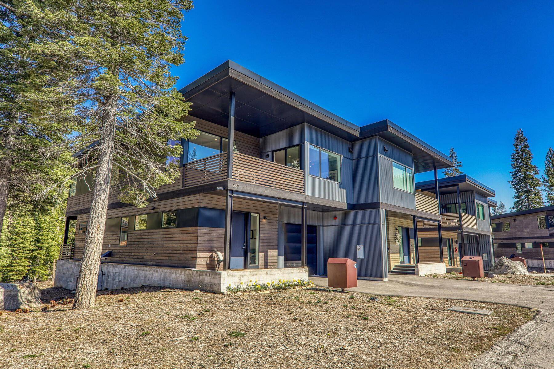 Olympic Valley, CA 96146,260 Palisades Circle
