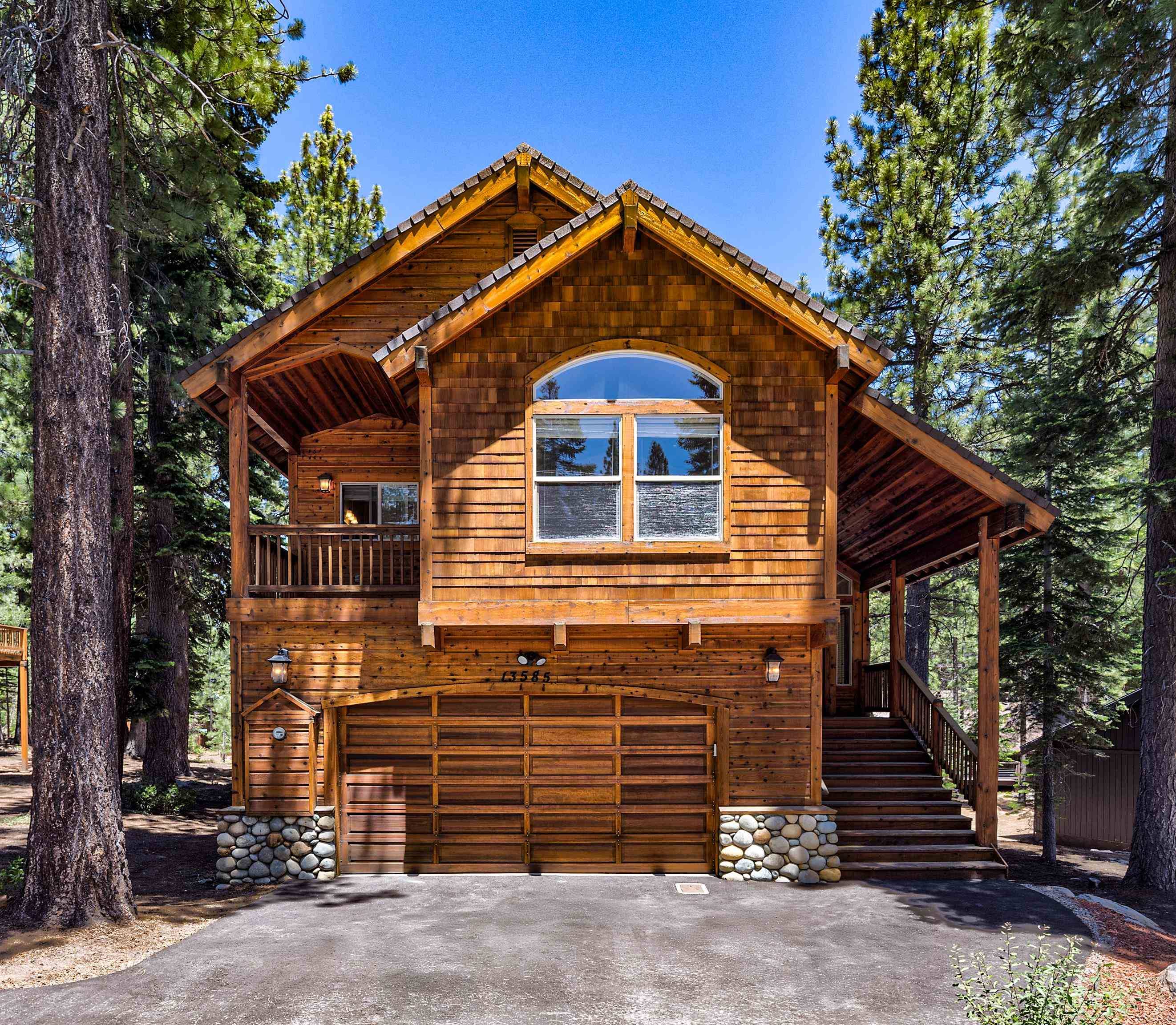 Truckee, CA 96161-4748,13585 Northwoods Boulevard