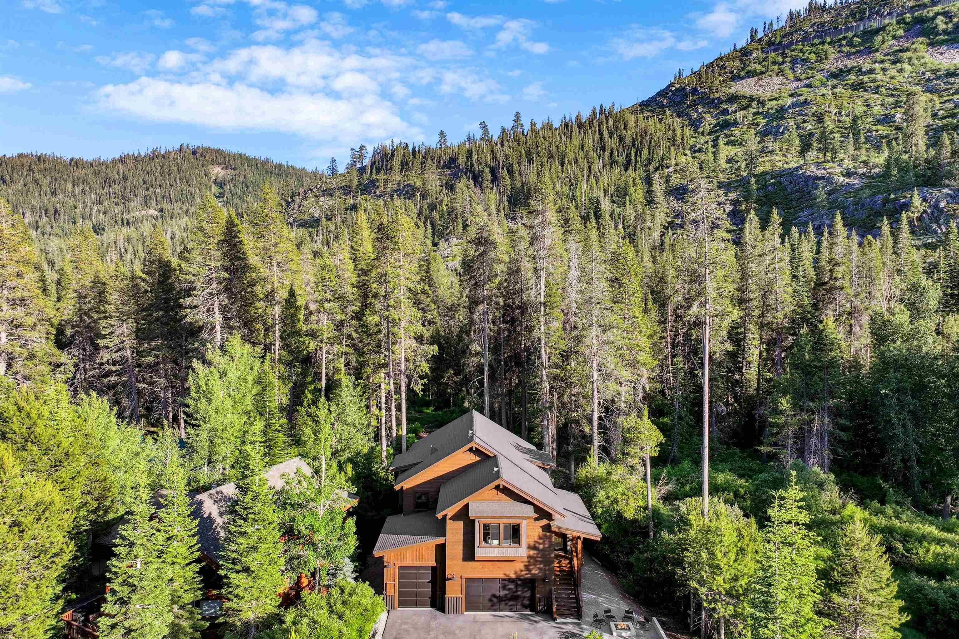 Truckee, CA 96161-3517,16365 Fawn Street