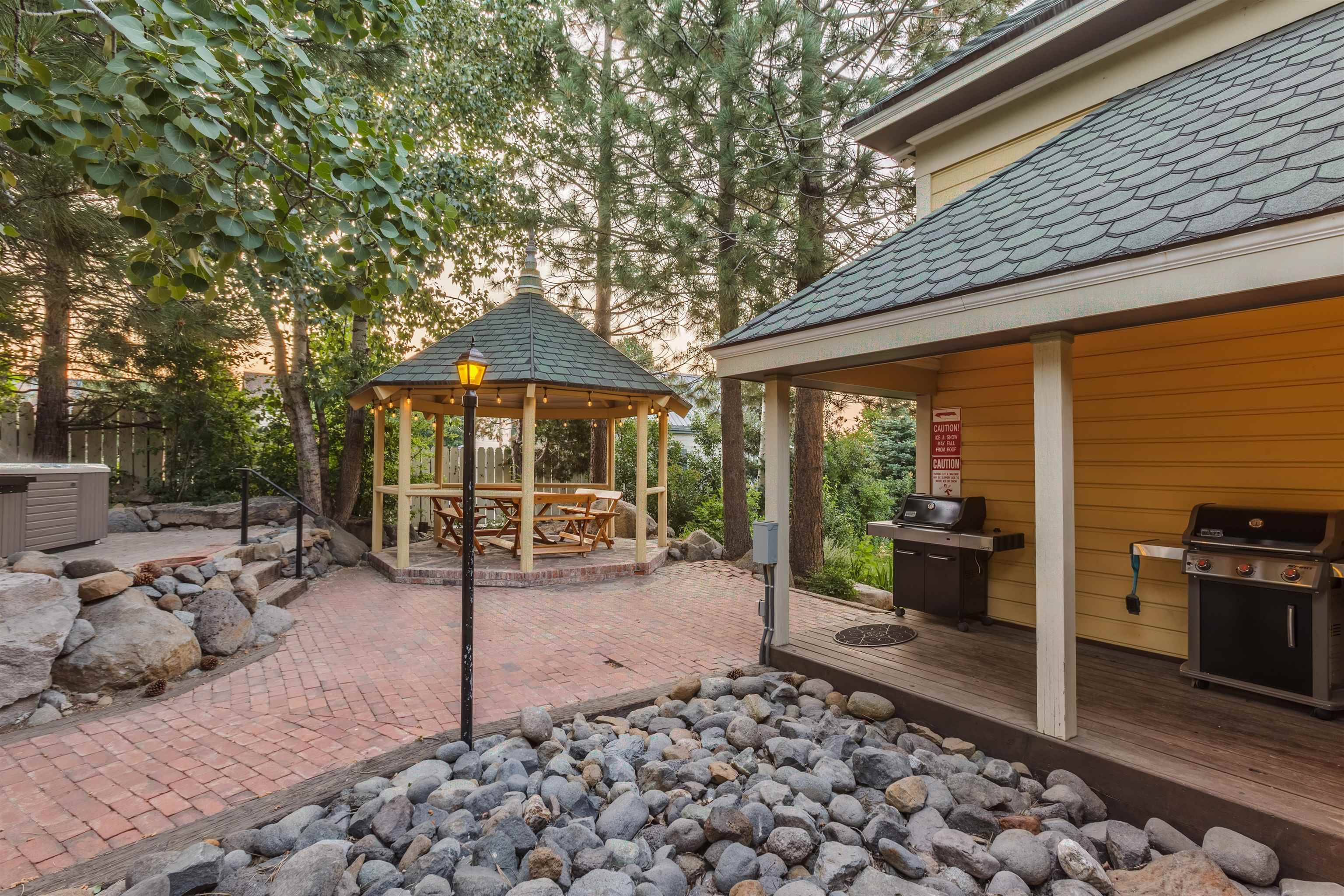 Truckee, CA 96161,10154 High Street