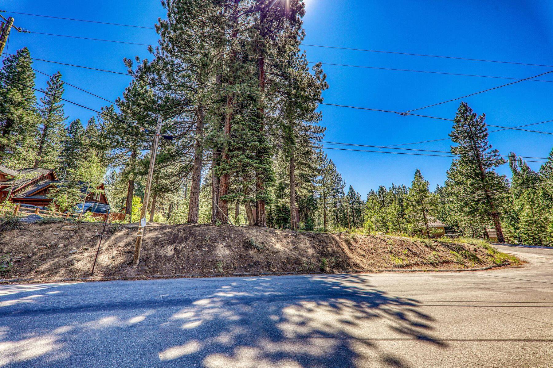 Truckee, CA 96161,10581 Martis Valley Road