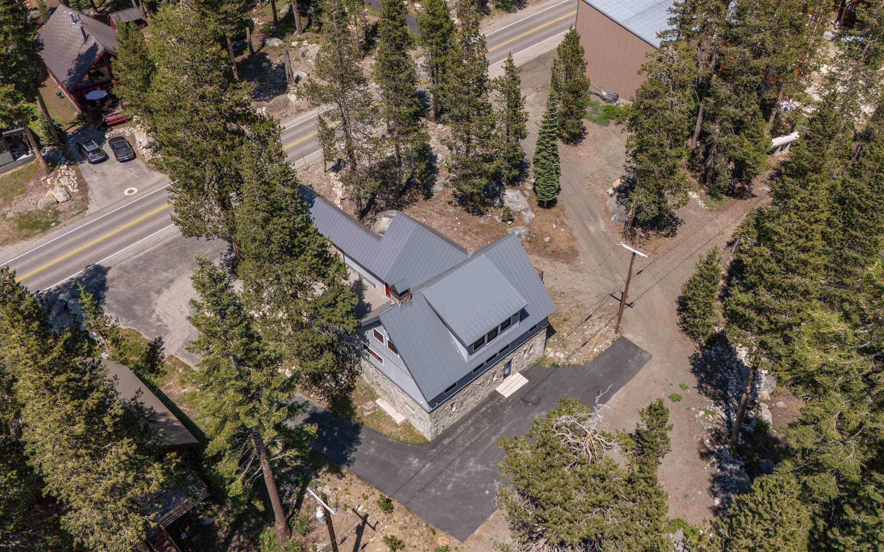 Soda Springs, CA 95728,21131 Donner Pass Road
