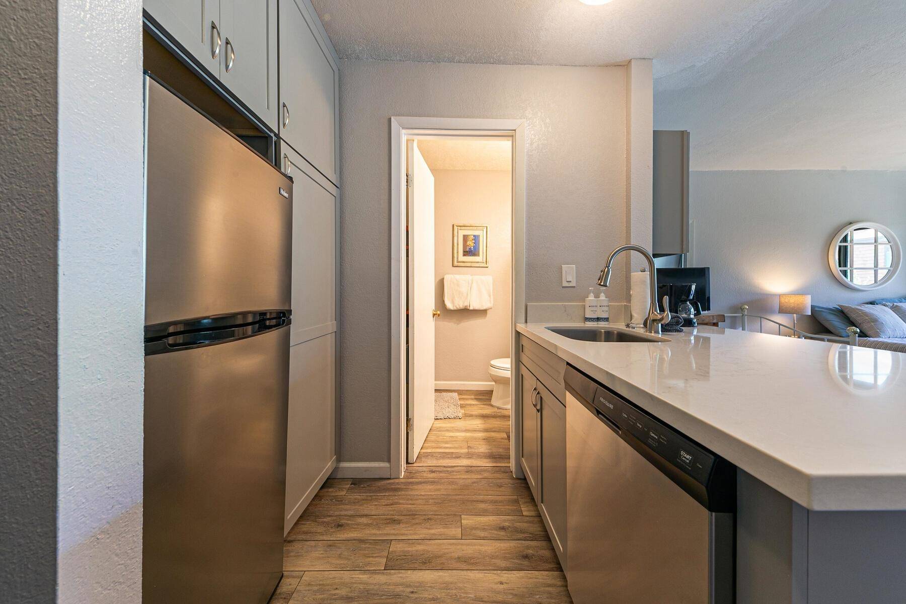 Truckee, CA 96161,11591 Snowpeak Way #208