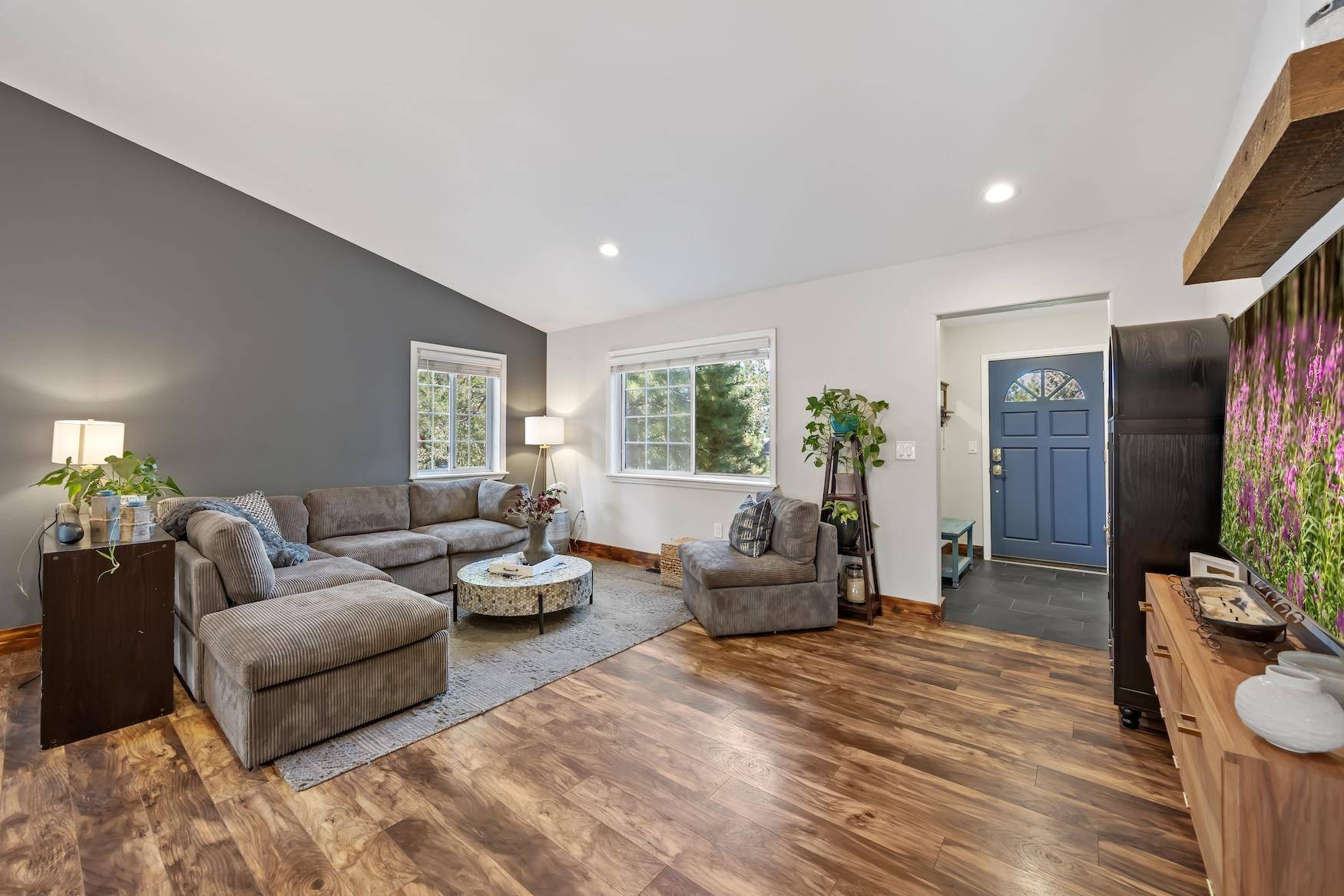 Truckee, CA 96161-1129,15297 Donnington Lane