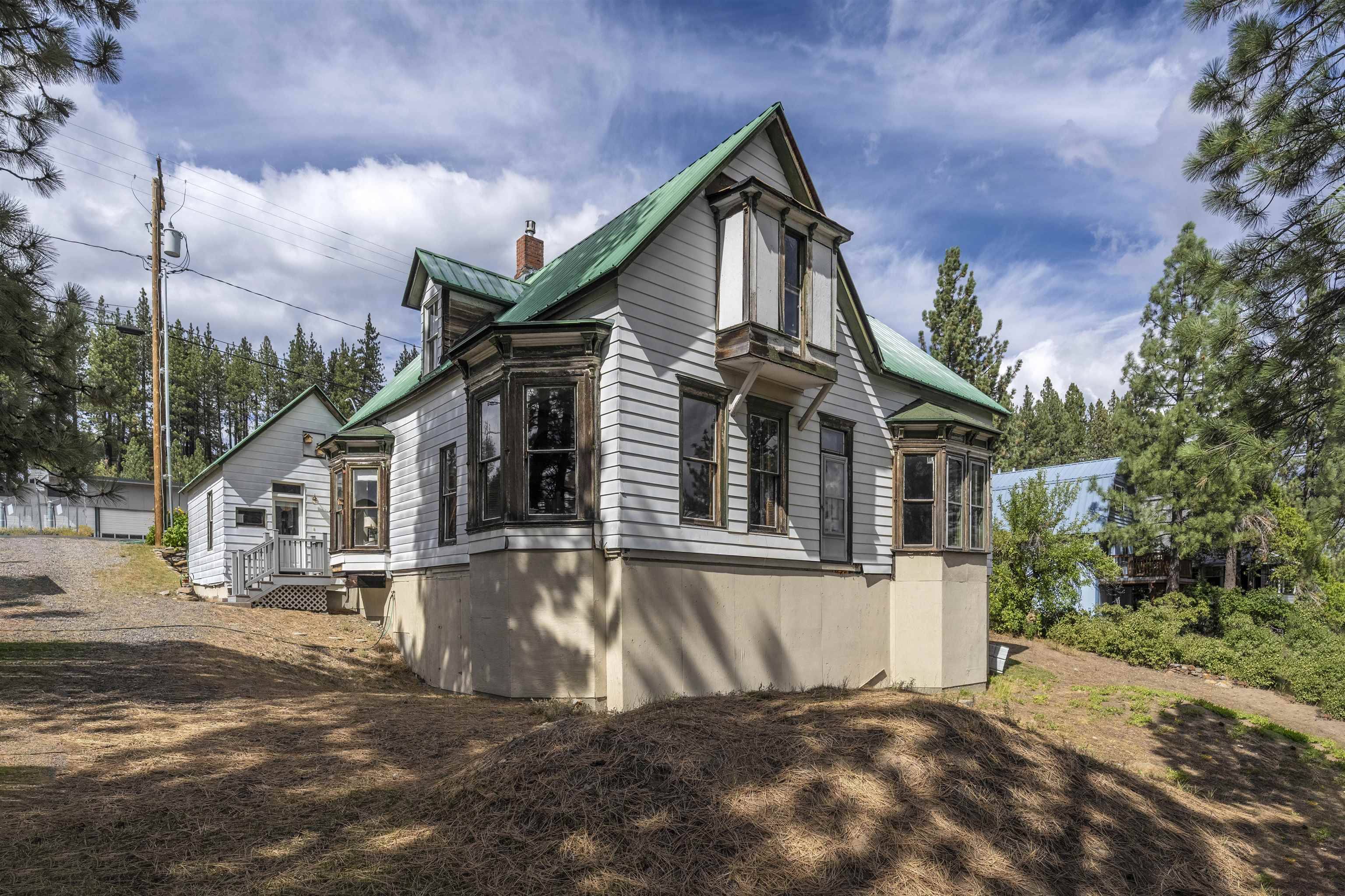 Truckee, CA 96161,10114 E Jibboom Street