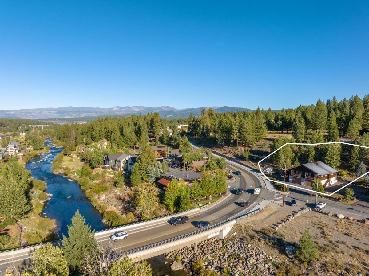 Truckee, CA 96161,9981 S River Street