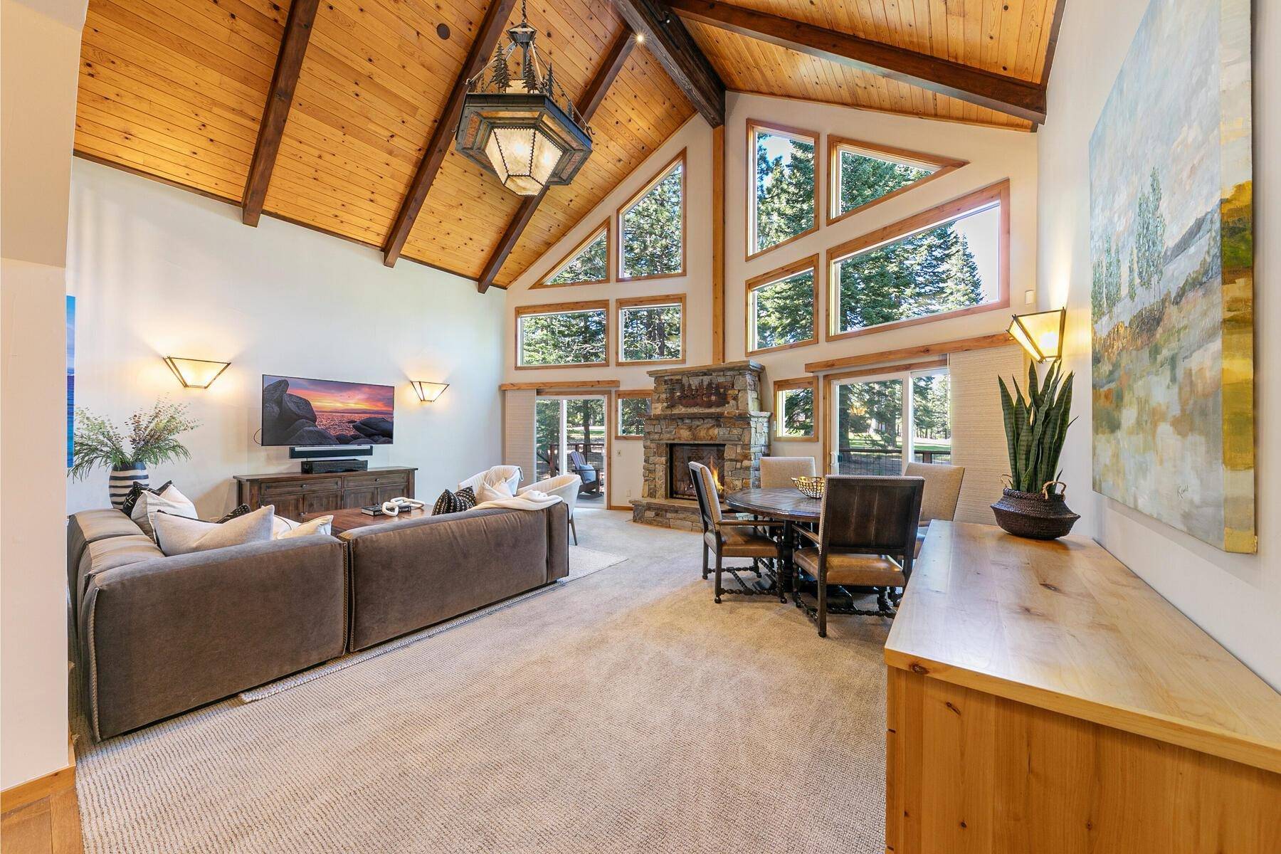 Truckee, CA 96161,12686 Skiview Loop