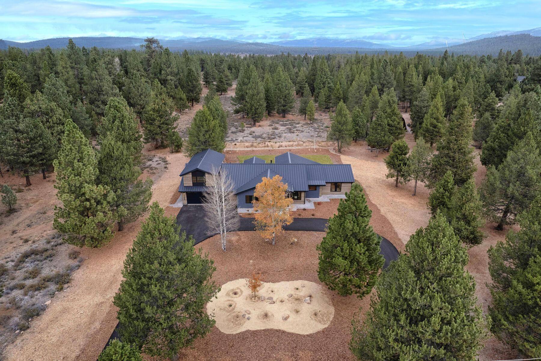 Truckee, CA 96161-2906,11288 Mt Rose View Drive