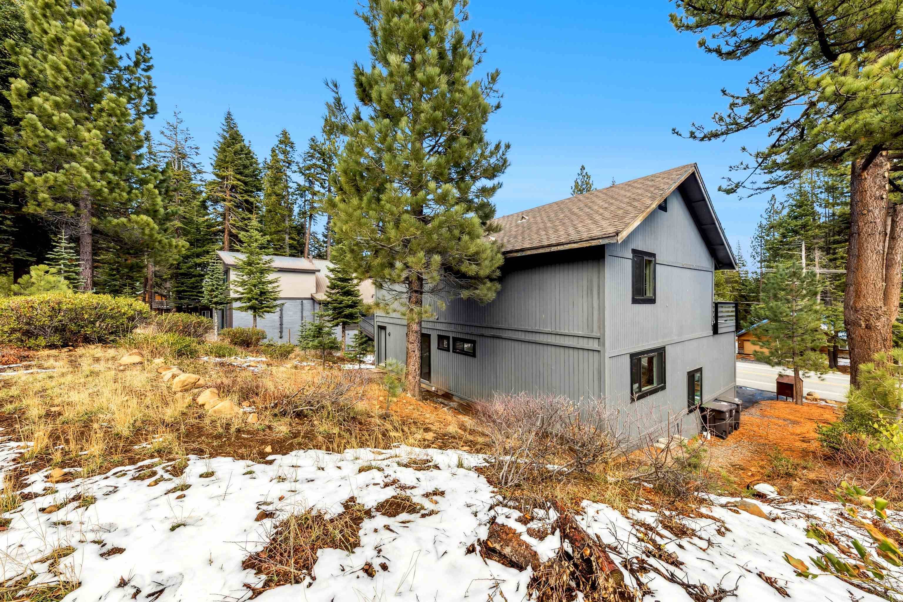 Truckee, CA 96161,14579 Northwoods Boulevard