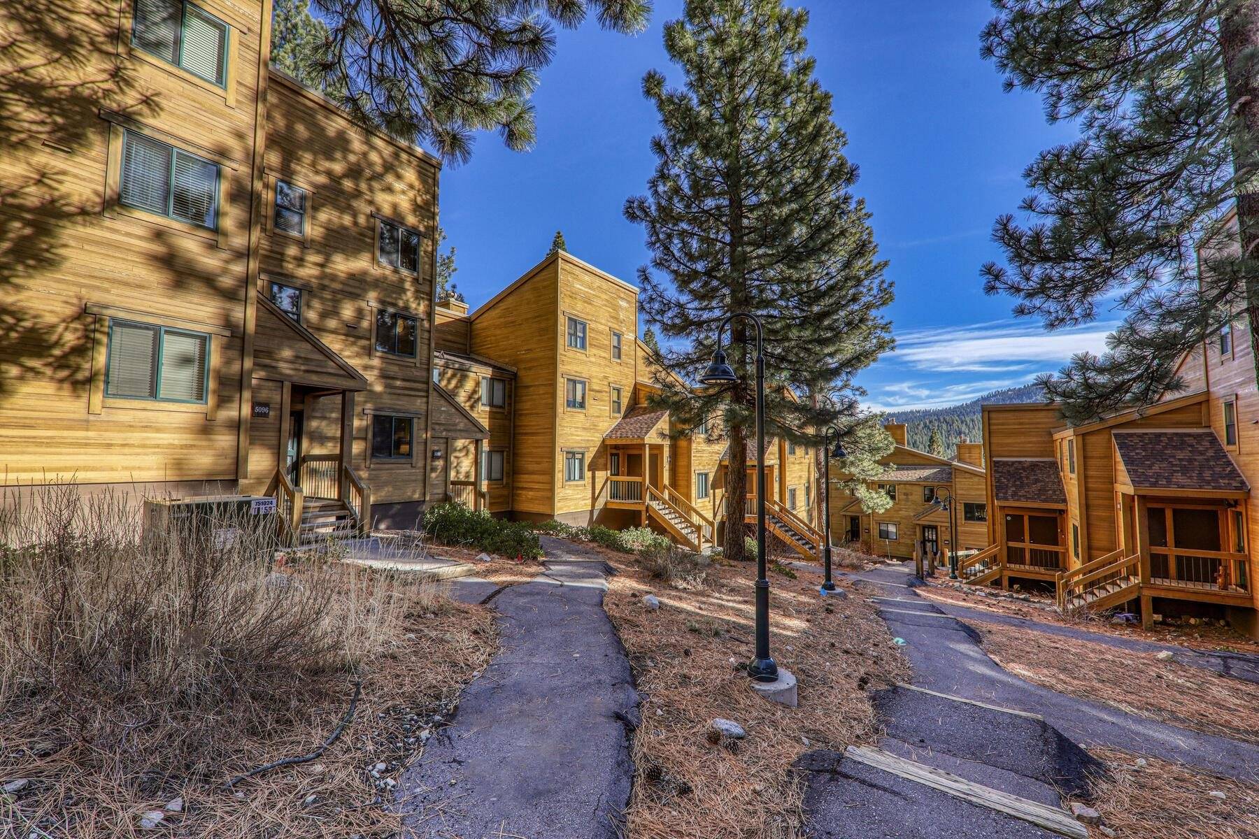 Truckee, CA 96161,5096 Gold Bend