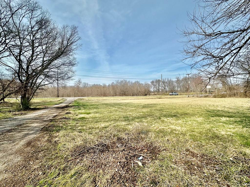 Hopkinsville, KY 42240,612 North Drive