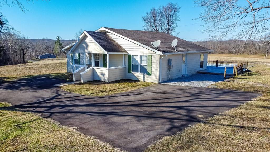 Hopkinsville, KY 42240,15955 Greenville Rd