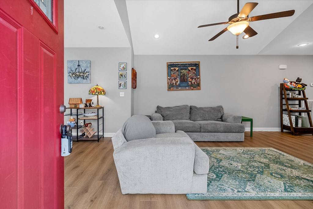 Hopkinsville, KY 42240,331 Abbey