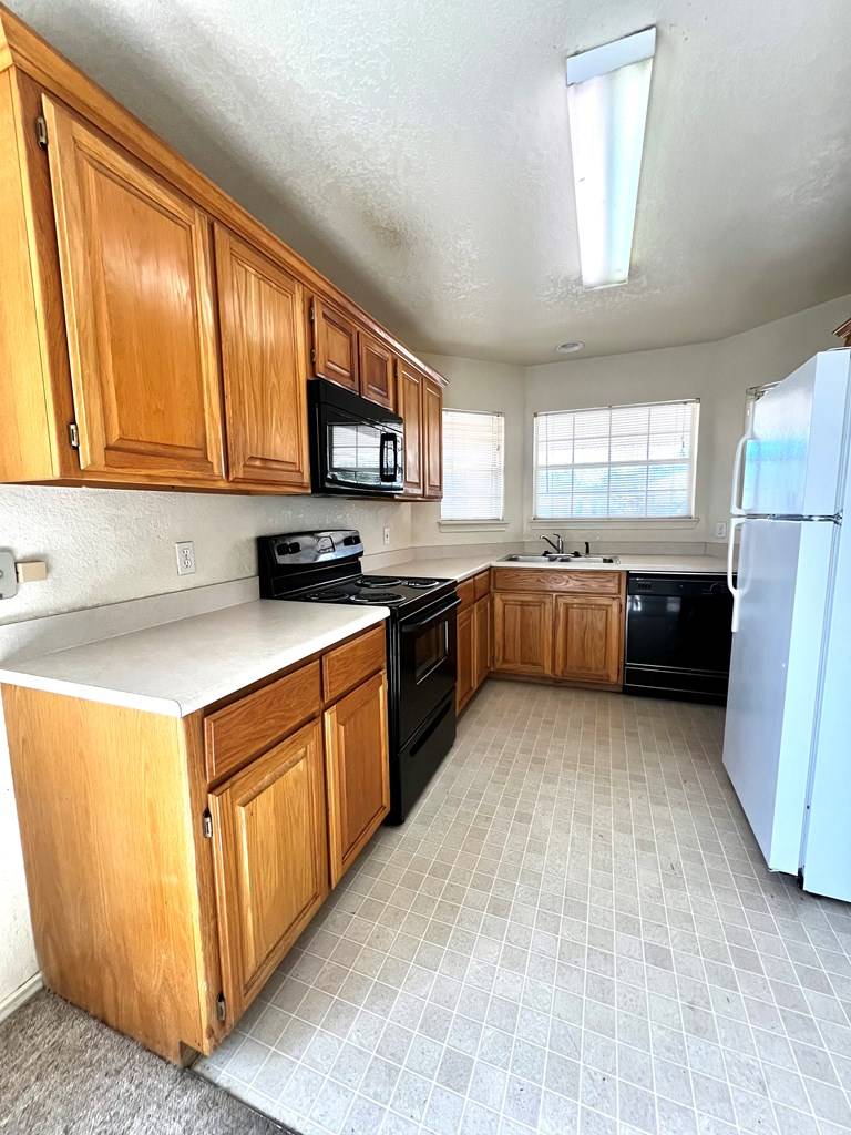 Kerrville, TX 78028,123 Summer Loop