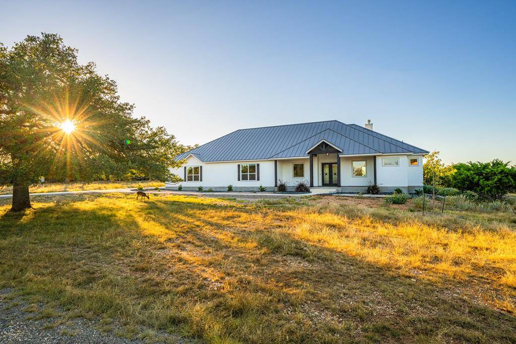 Kerrville, TX 78028,1046 Shin Oak Way