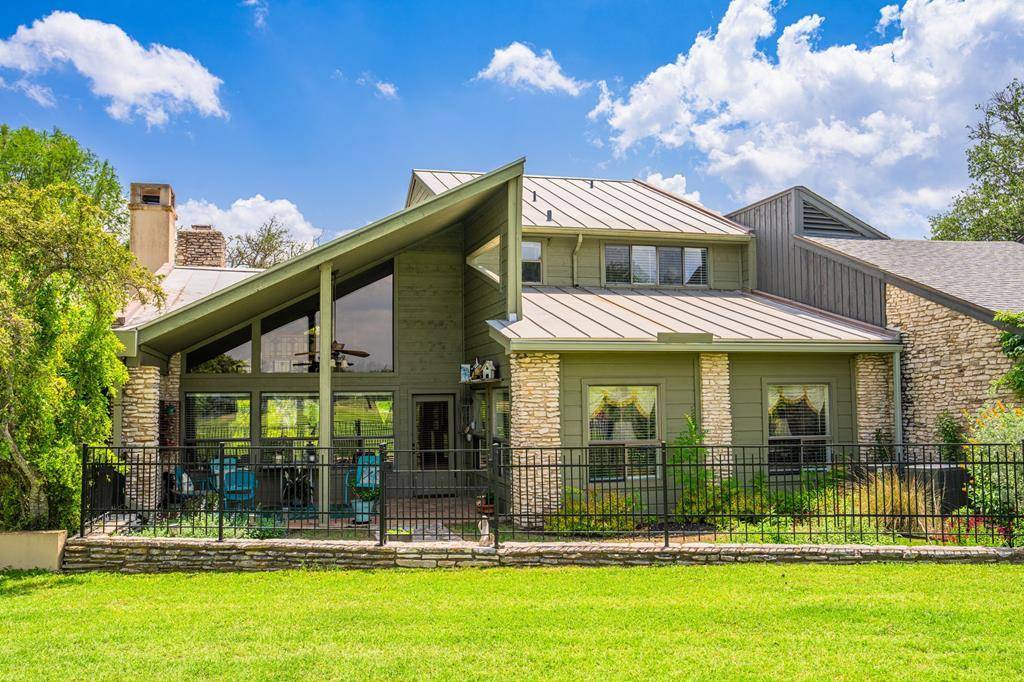 Kerrville, TX 78028,664 Oakland Hills Lane