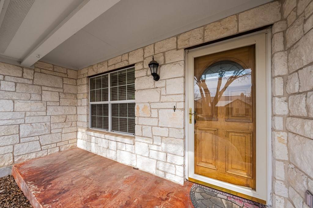 Ingram, TX 78025,205 Red Oak Lane