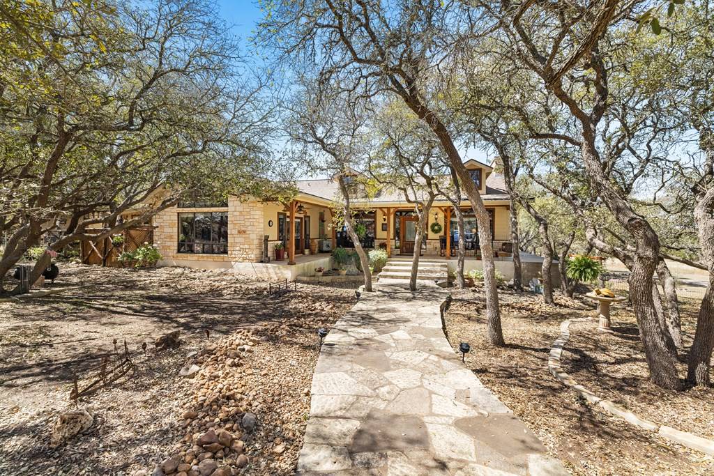 Kerrville, TX 78028,201 Los Encinos S